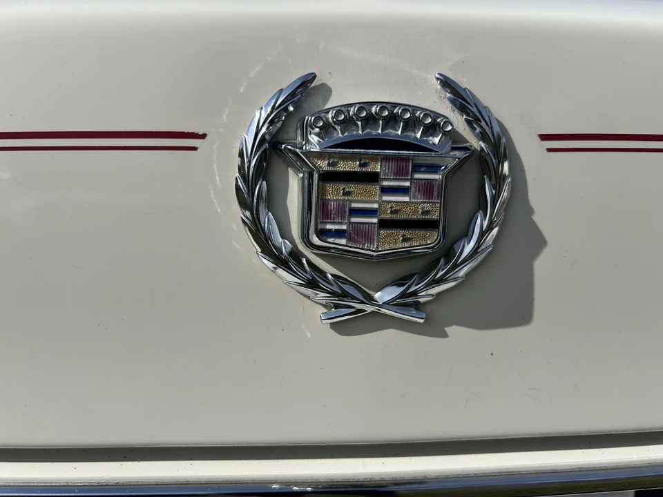 1988 Cadillac DeVille 6th Gen - Image 30 of 31