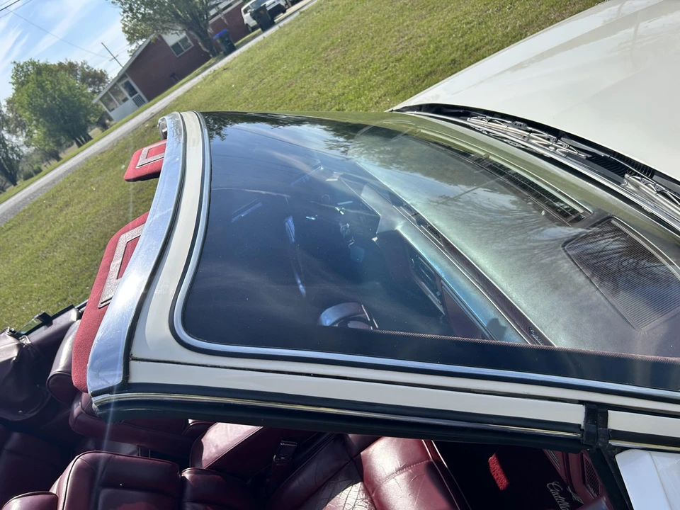 1988 Cadillac DeVille 6th Gen - Image 27 of 31