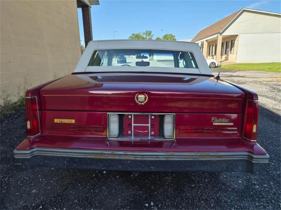 1988 Cadillac DeVille 6th Gen - Image 6 of 19