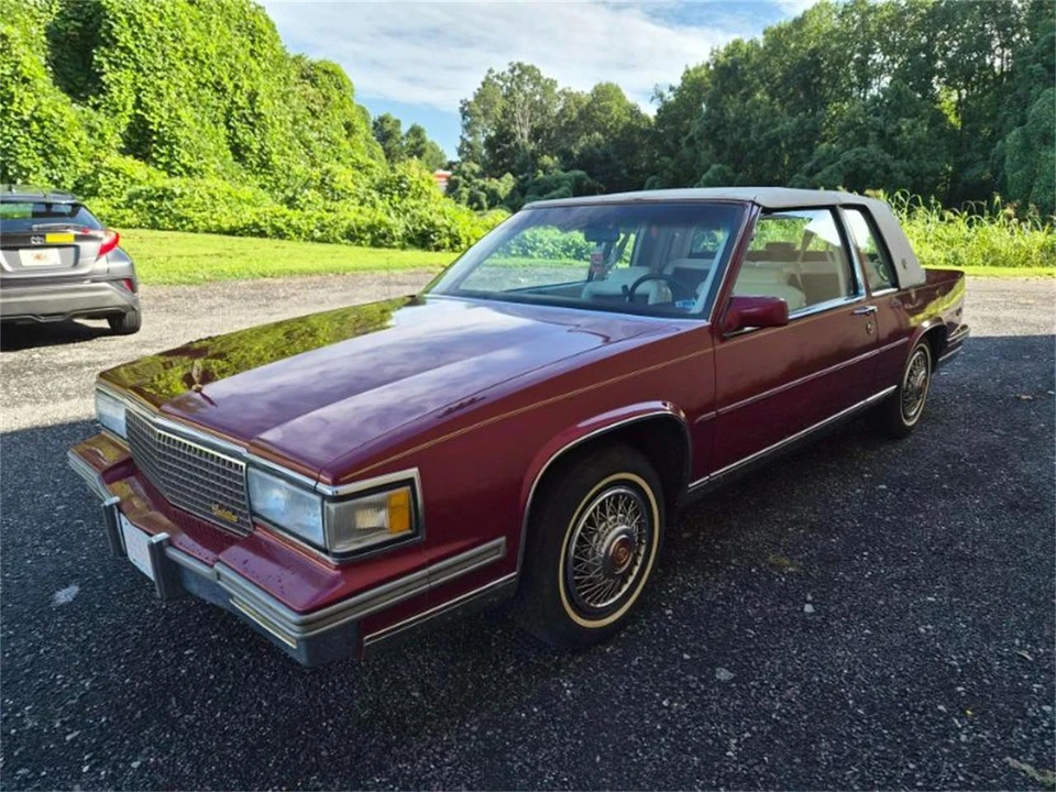1988 Cadillac DeVille 6th Gen - Image 2 of 19