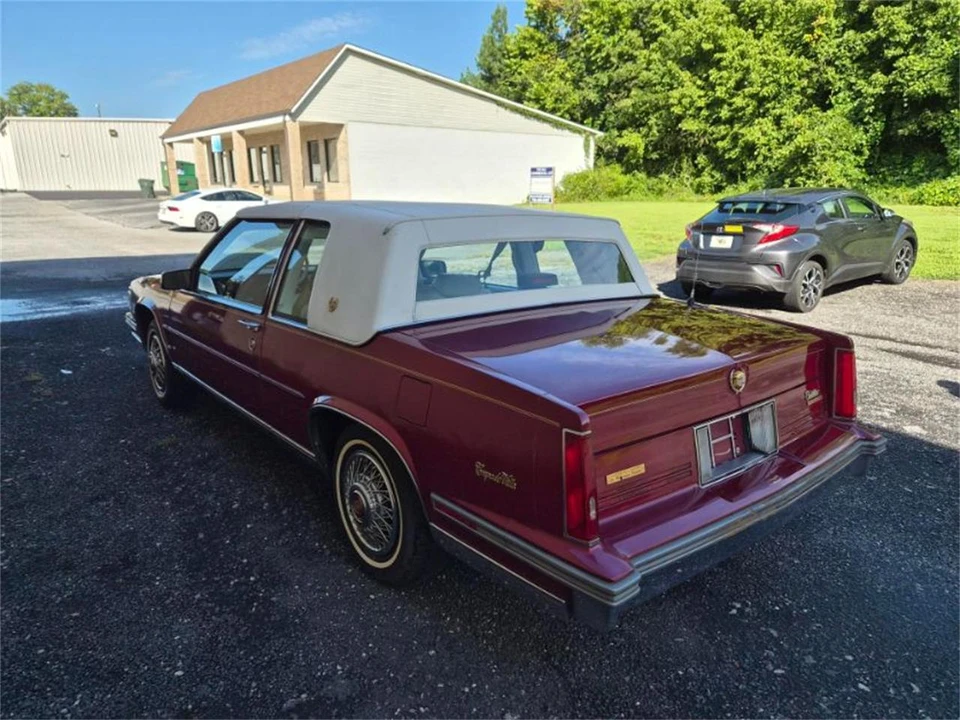 1988 Cadillac DeVille 6th Gen - Image 3 of 19