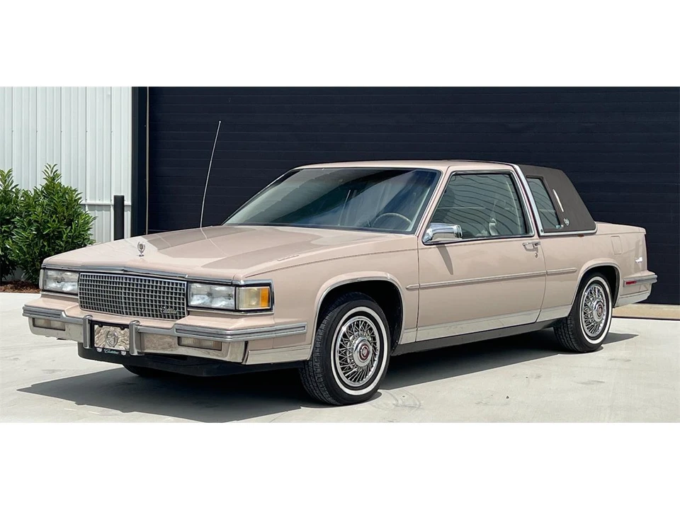 1988 Cadillac DeVille 6th Gen - Image 2 of 31