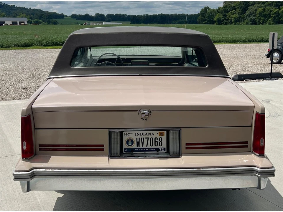 1988 Cadillac DeVille 6th Gen - Image 7 of 31