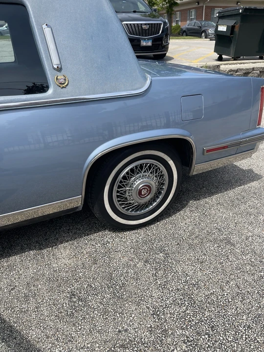 1988 Cadillac DeVille 6th Gen - Image 21 of 23