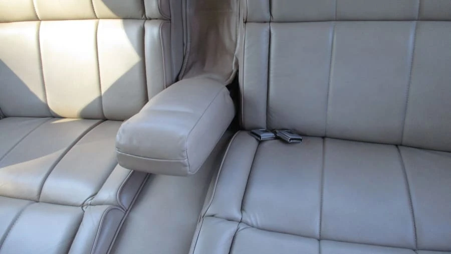 1988 Cadillac DeVille 6th Gen - Image 10 of 22