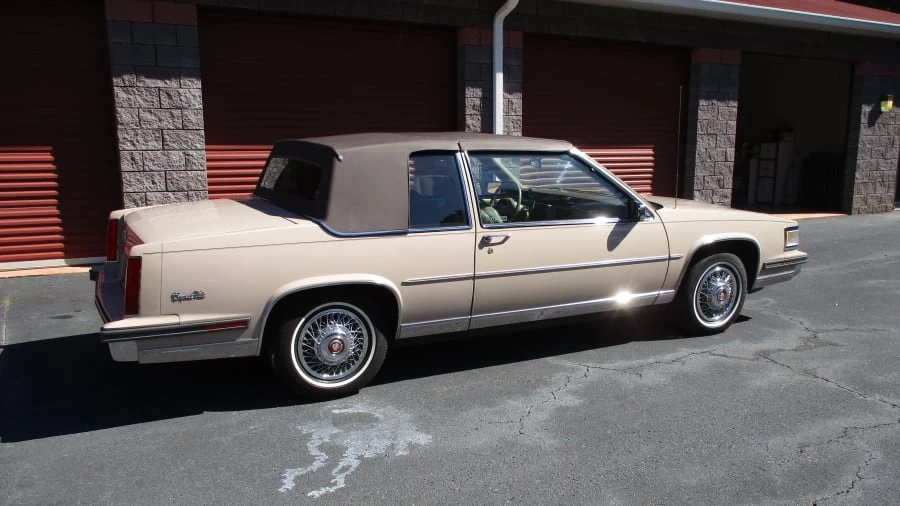 1988 Cadillac DeVille 6th Gen - Image 20 of 22