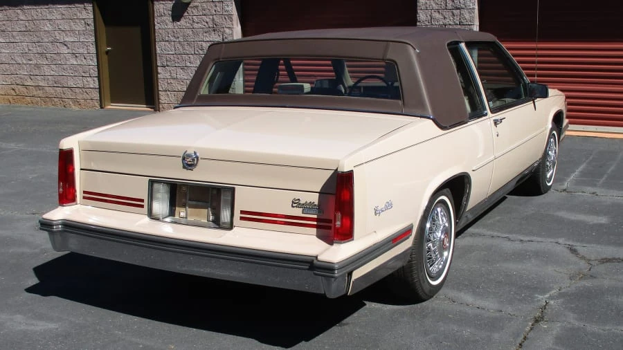 1988 Cadillac DeVille 6th Gen - Image 21 of 22