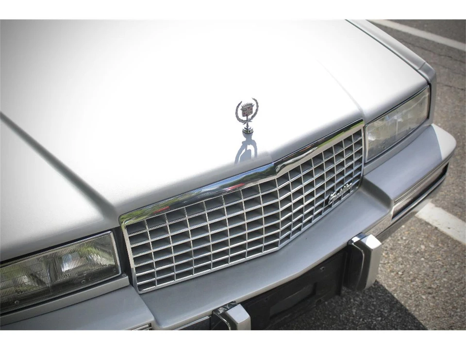 1988 Cadillac Eldorado 11th Gen - Image 14 of 31