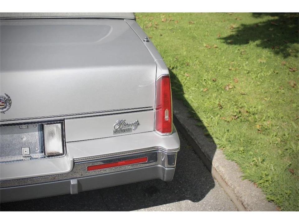 1988 Cadillac Eldorado 11th Gen - Image 23 of 31