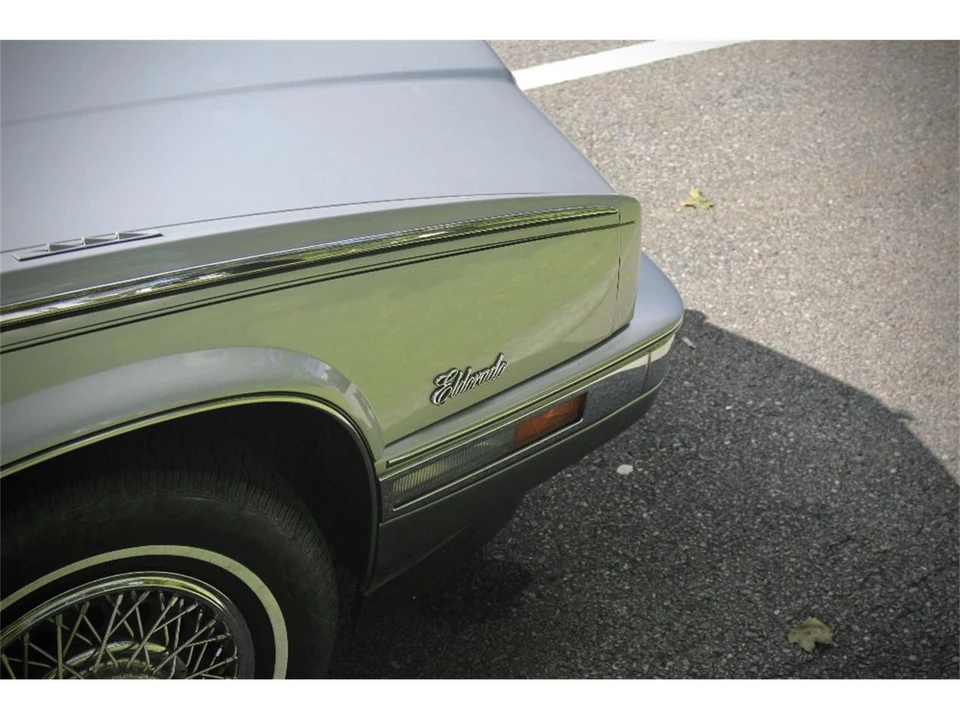 1988 Cadillac Eldorado 11th Gen - Image 13 of 31