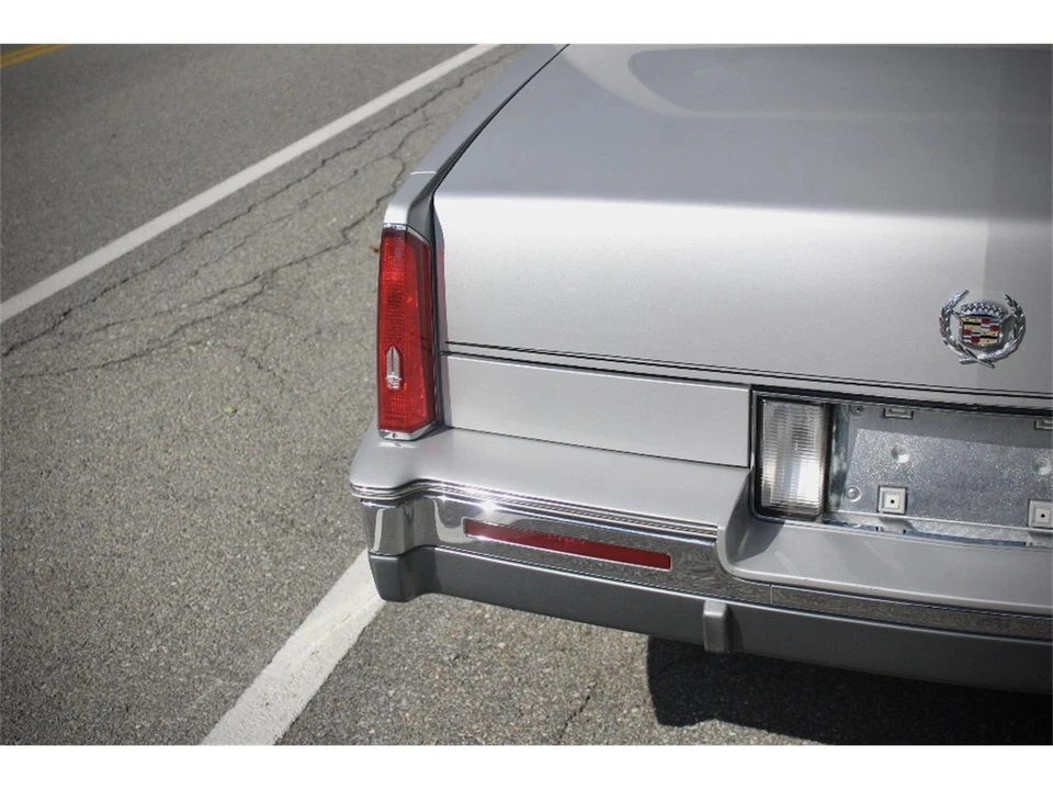 1988 Cadillac Eldorado 11th Gen - Image 24 of 31