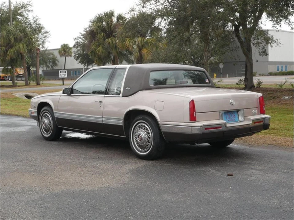1988 Cadillac Eldorado 11th Gen - Image 17 of 31