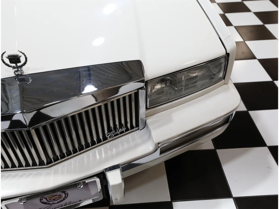 1988 Cadillac Eldorado 11th Gen - Image 10 of 31