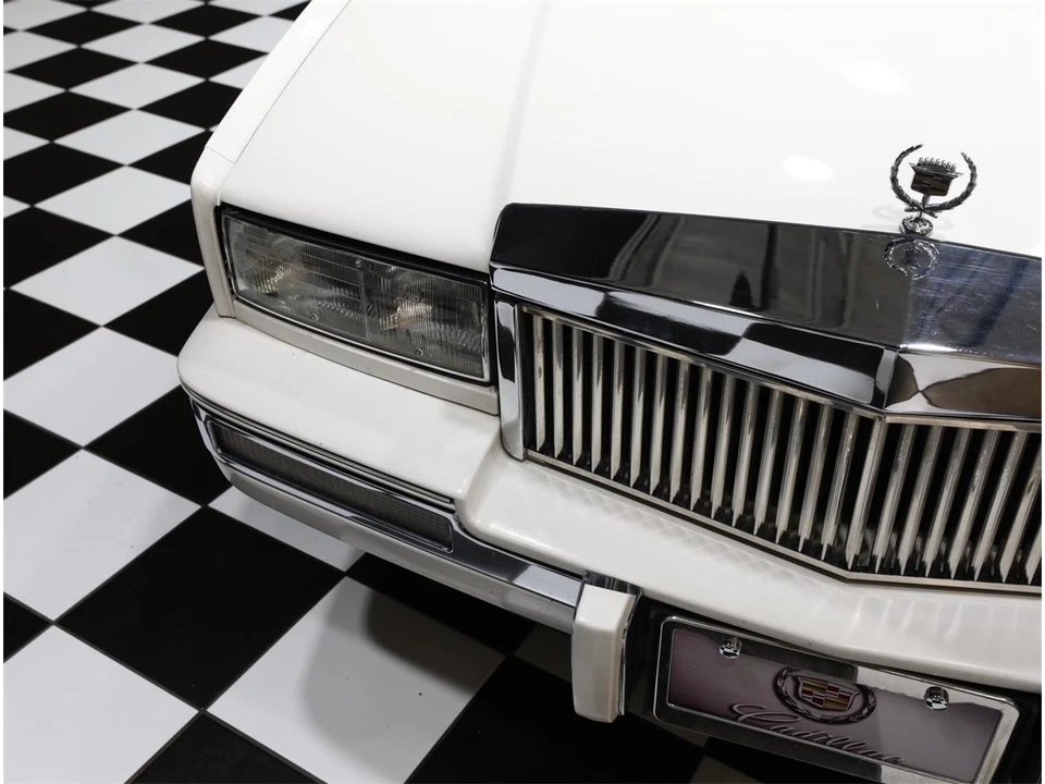 1988 Cadillac Eldorado 11th Gen - Image 15 of 31