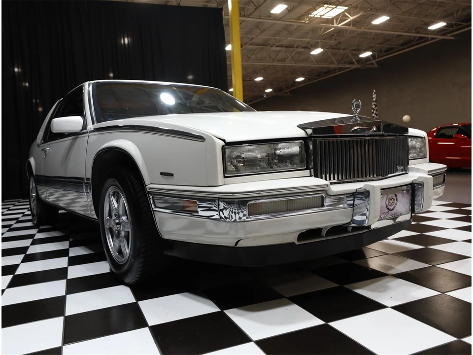 1988 Cadillac Eldorado 11th Gen - Image 17 of 31