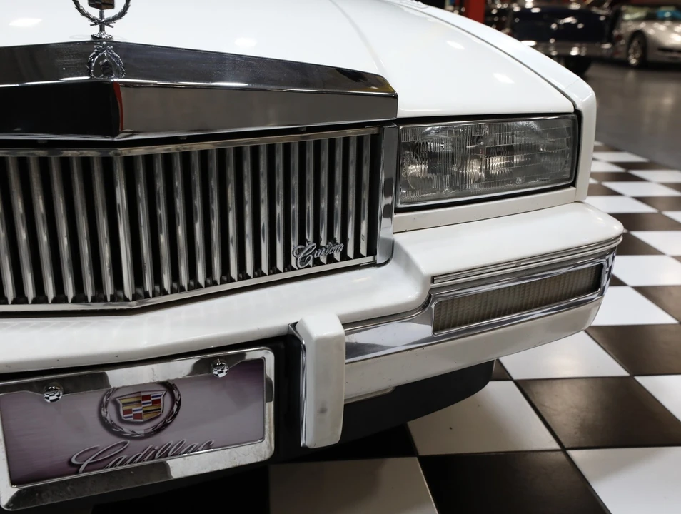 1988 Cadillac Eldorado 11th Gen - Image 11 of 31