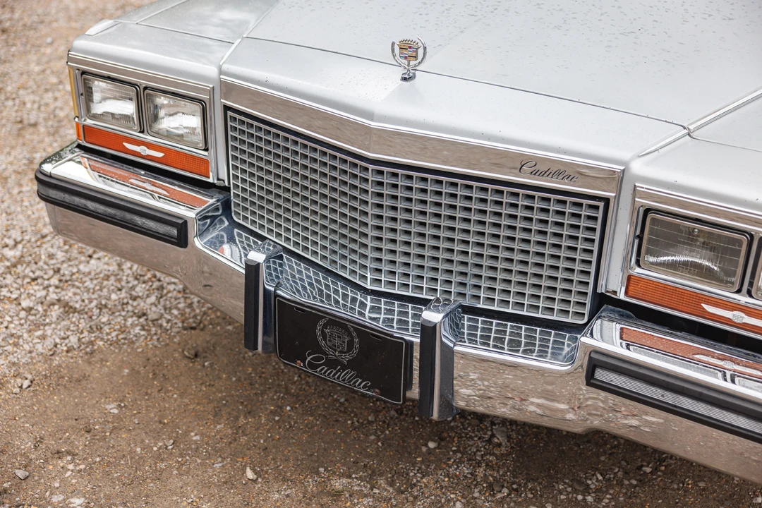 1988 Cadillac Fleetwood - Image 18 of 31