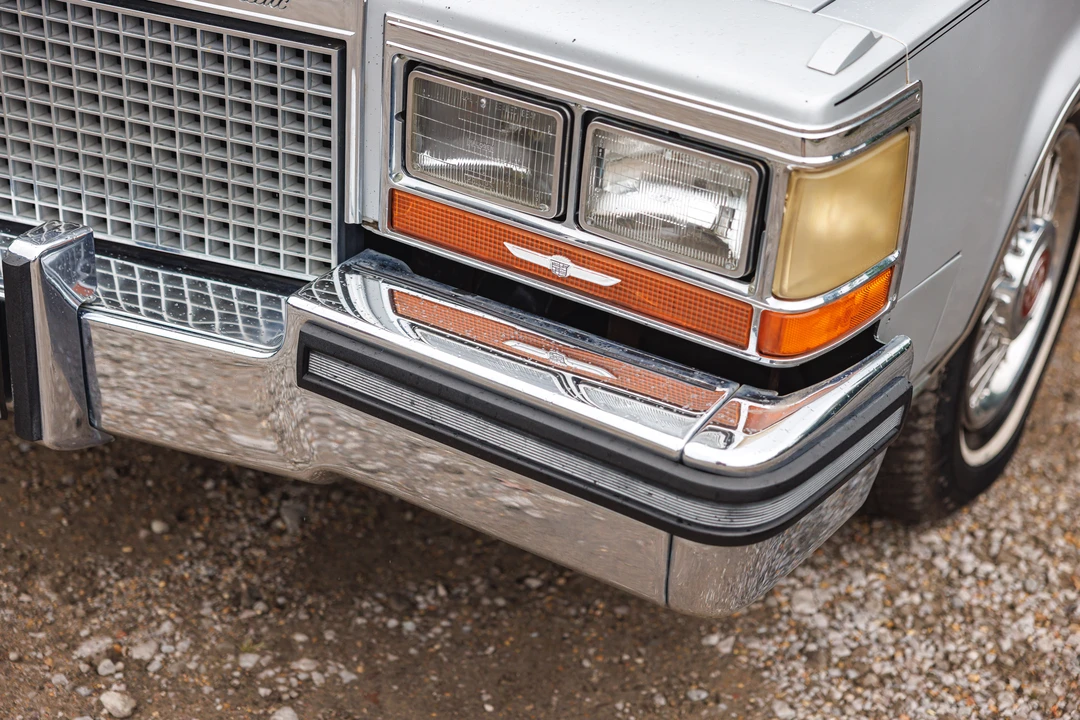 1988 Cadillac Fleetwood - Image 19 of 31