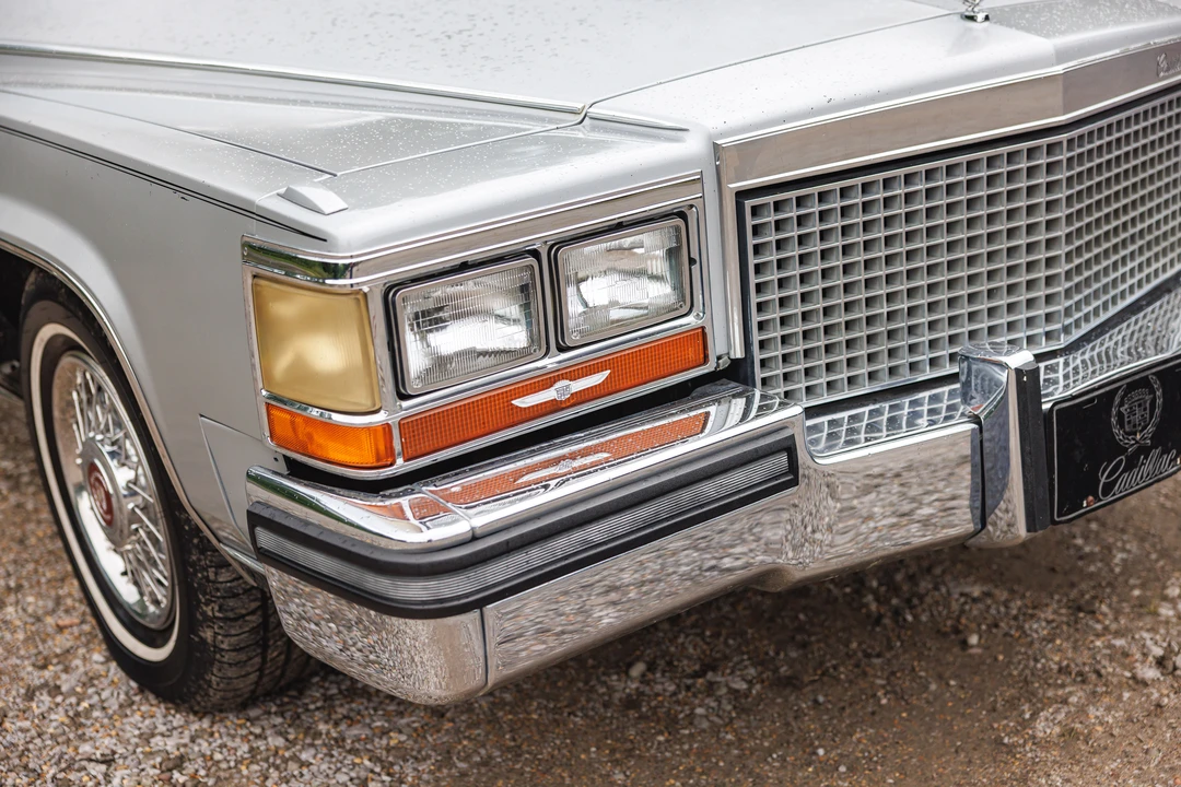 1988 Cadillac Fleetwood - Image 14 of 31