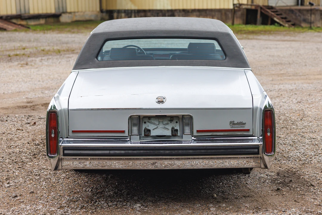 1988 Cadillac Fleetwood - Image 6 of 31