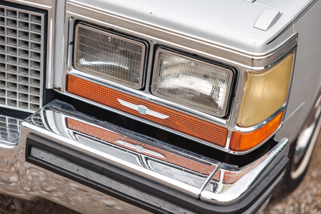 1988 Cadillac Fleetwood - Image 20 of 31