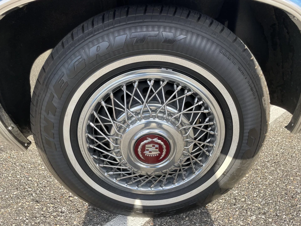 1988 Cadillac Fleetwood - Image 18 of 31