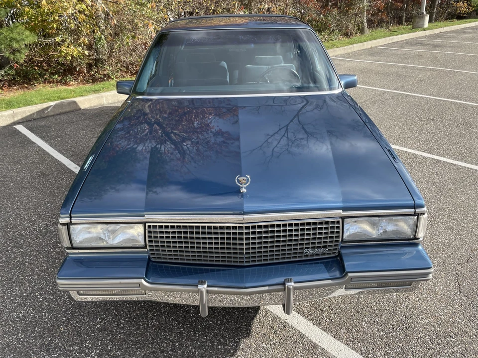 1988 Cadillac Fleetwood - Image 5 of 31