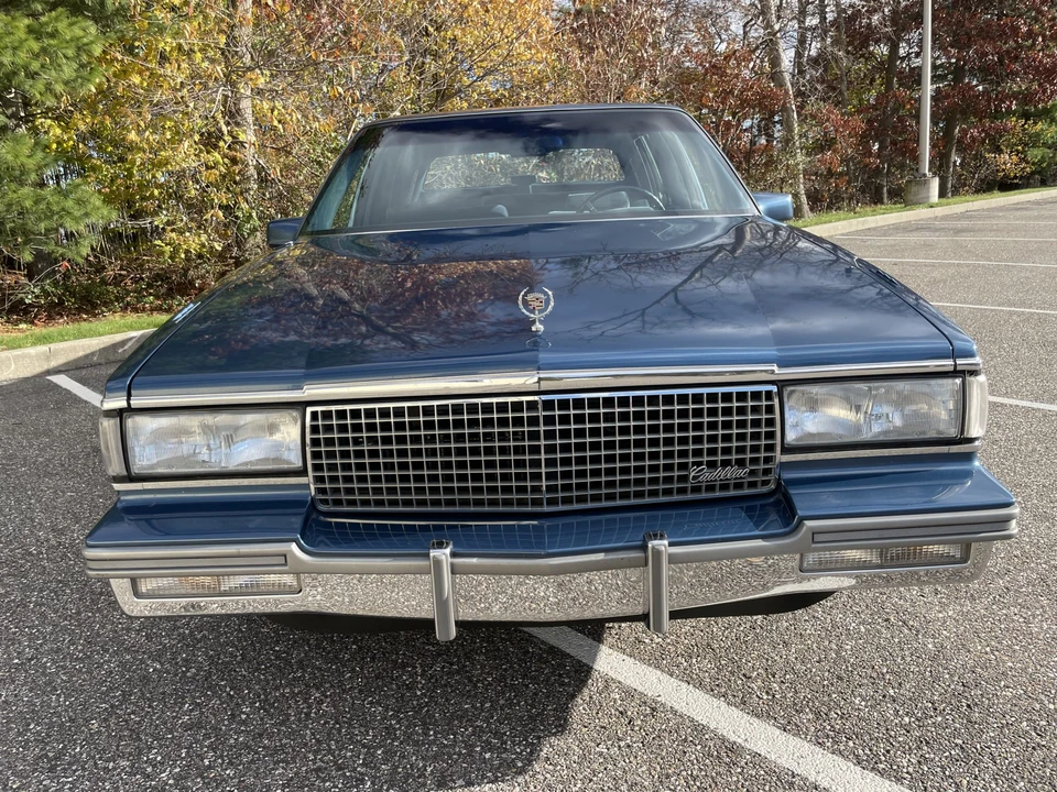 1988 Cadillac Fleetwood - Image 4 of 31