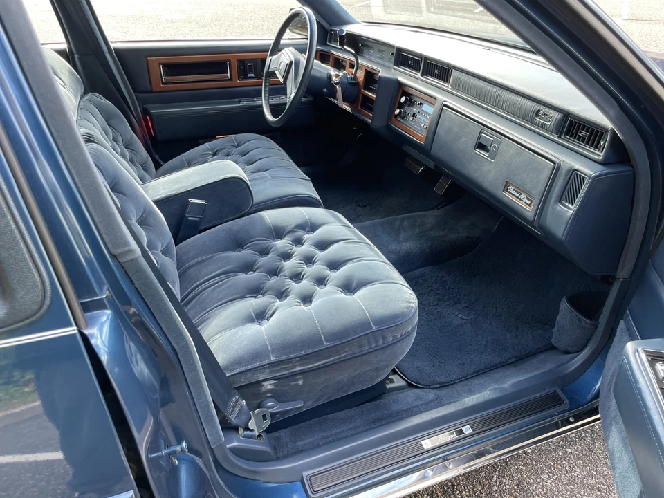 1988 Cadillac Fleetwood - Image 31 of 31