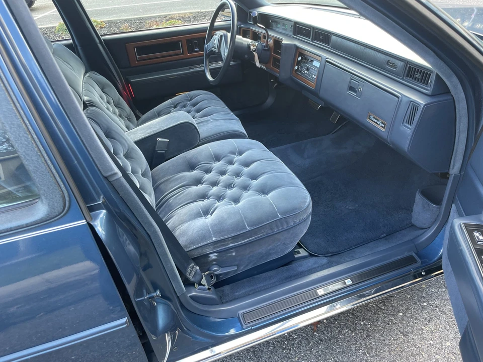 1988 Cadillac Fleetwood - Image 30 of 31
