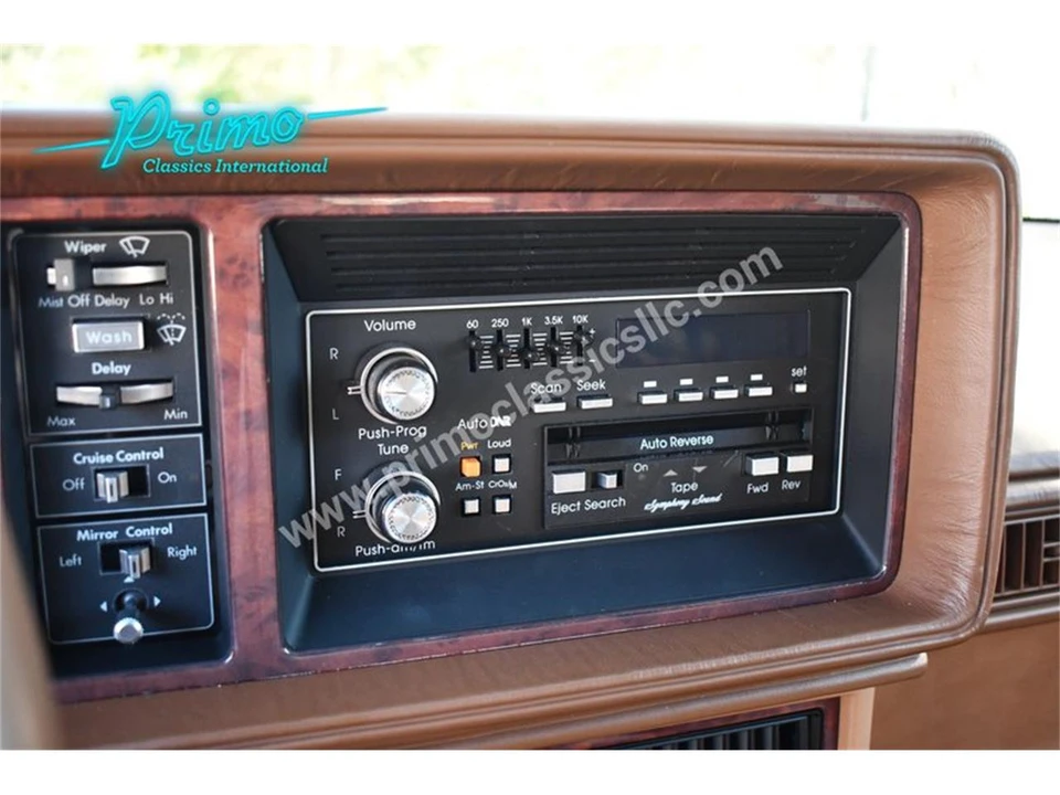 1988 Cadillac Seville - Image 28 of 31