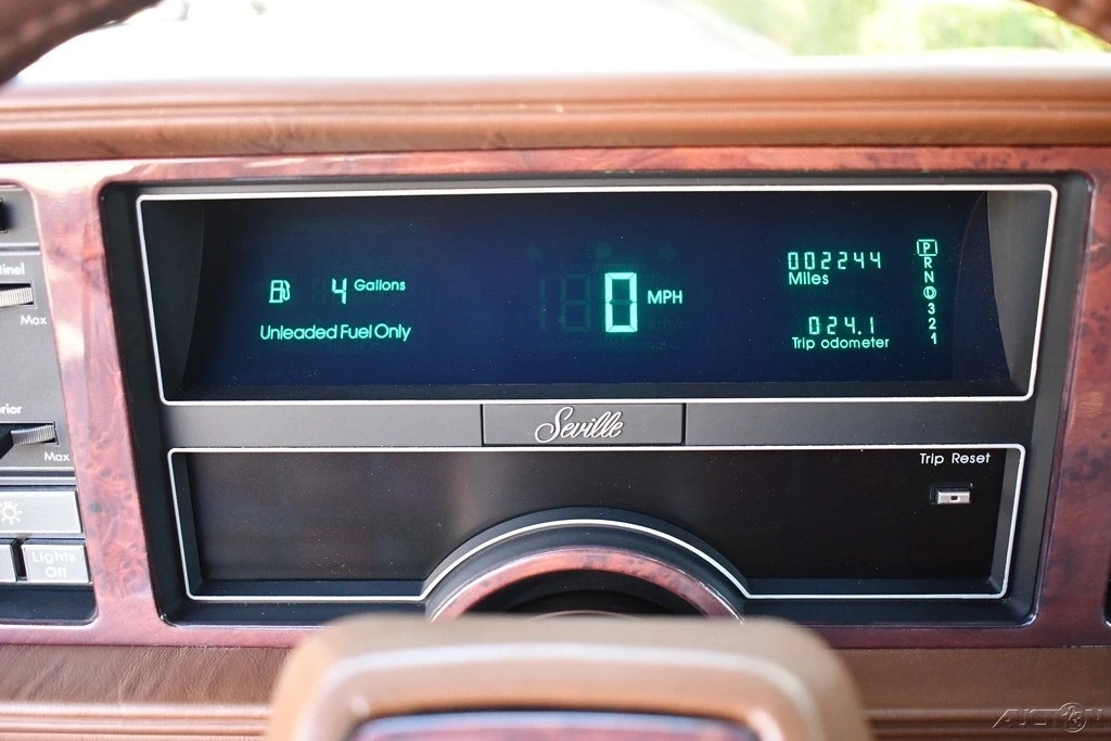 1988 Cadillac Seville - Image 12 of 21
