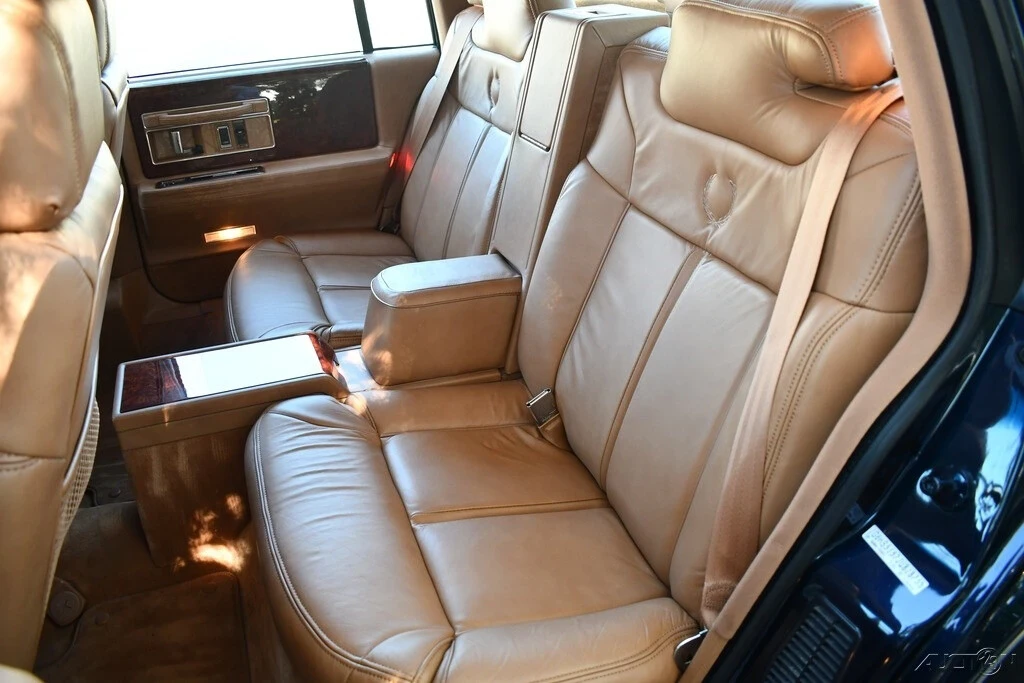 1988 Cadillac Seville - Image 16 of 21