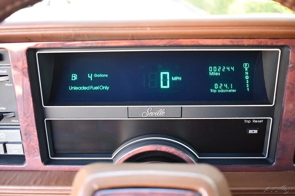1988 Cadillac Seville - Image 14 of 21