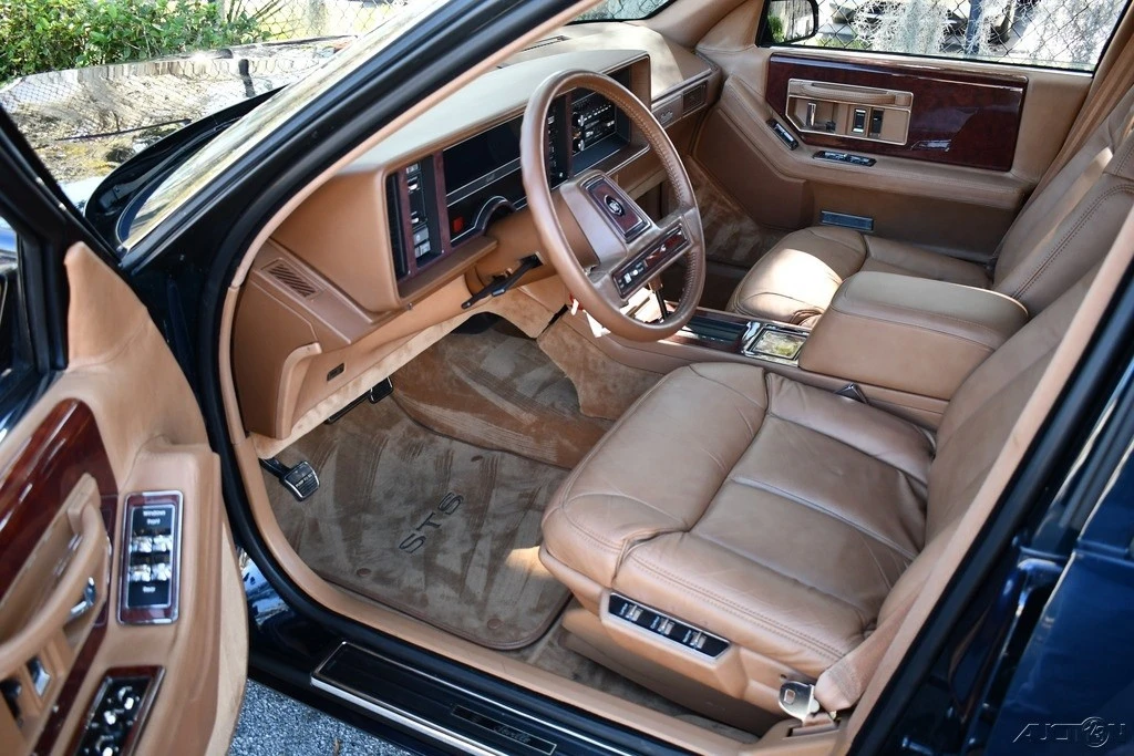 1988 Cadillac Seville - Image 18 of 24