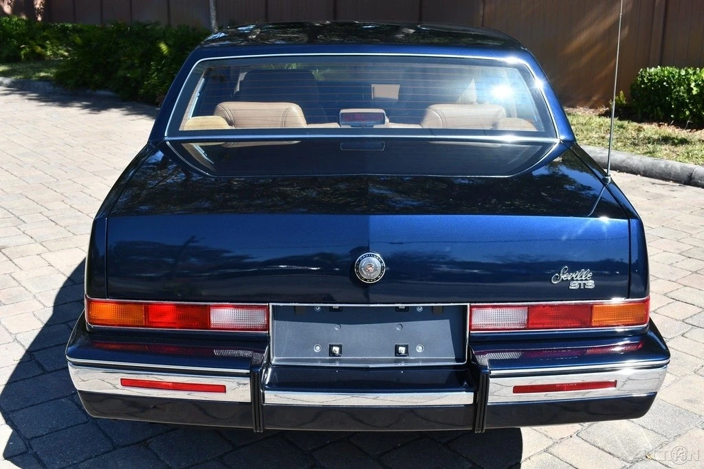 1988 Cadillac Seville - Image 8 of 21