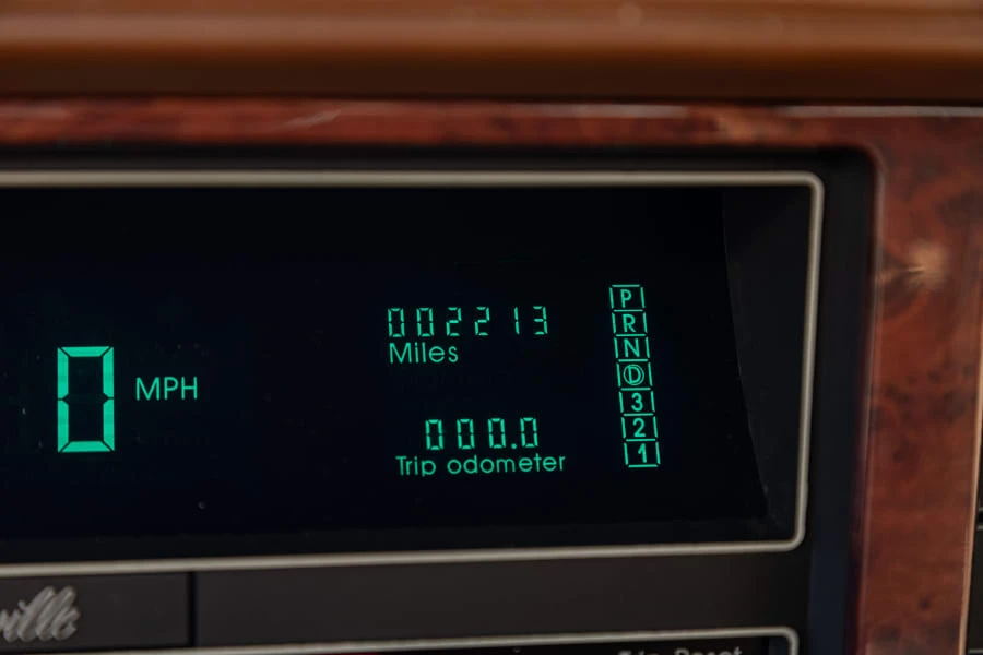 1988 Cadillac Seville - Image 14 of 27