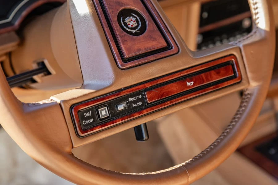 1988 Cadillac Seville - Image 10 of 27