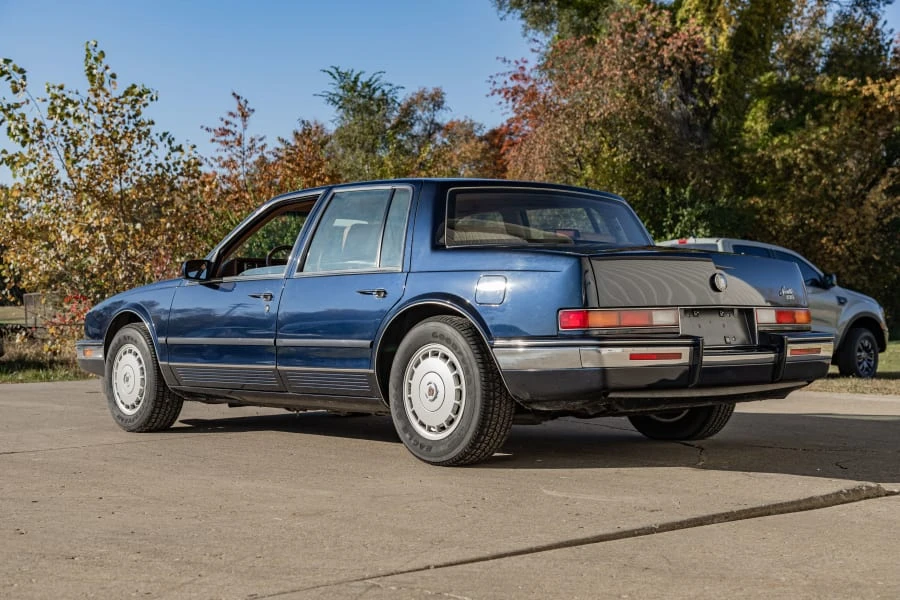 1988 Cadillac Seville - Image 8 of 27