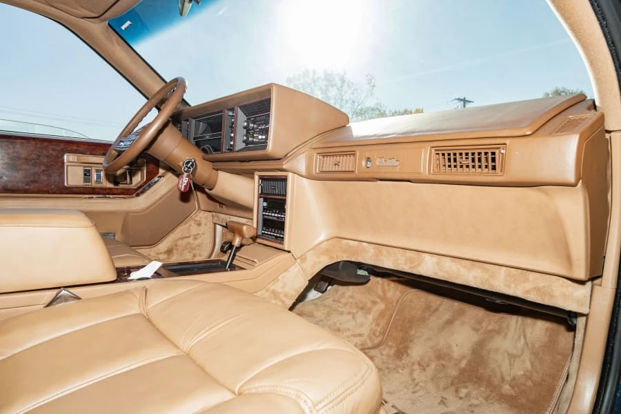 1988 Cadillac Seville - Image 21 of 27