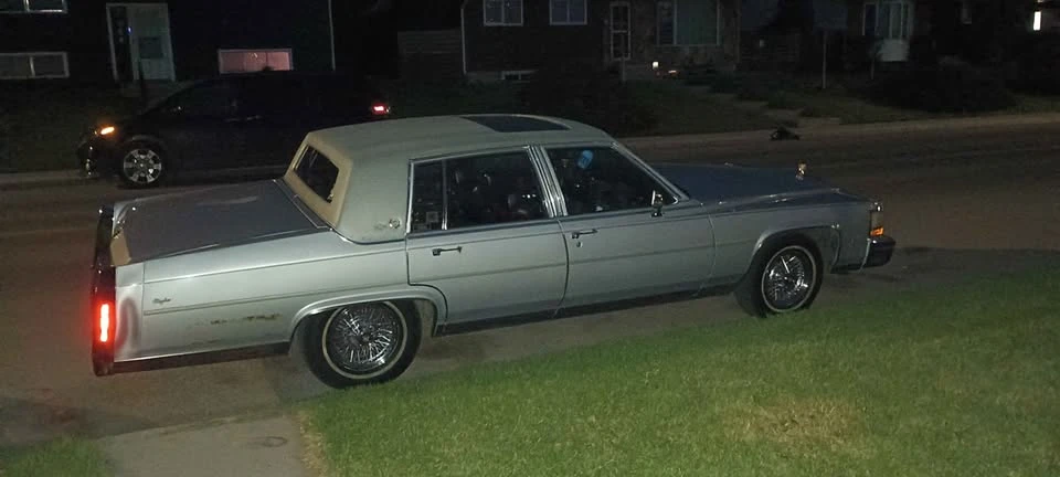1988 Cadillac Brougham - Image 17 of 20