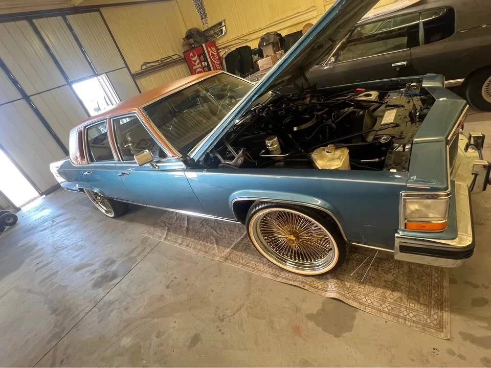 1988 Cadillac Brougham - Image 8 of 13