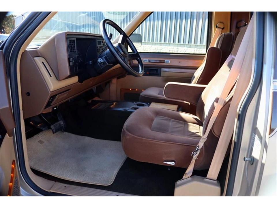 1988 Chevrolet C/K 4th Gen - Image 25 of 31