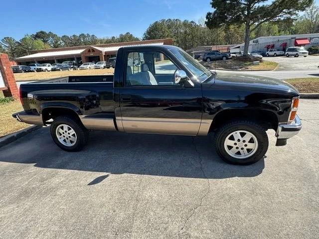 1988 Chevrolet C/K 4th Gen - Image 4 of 8