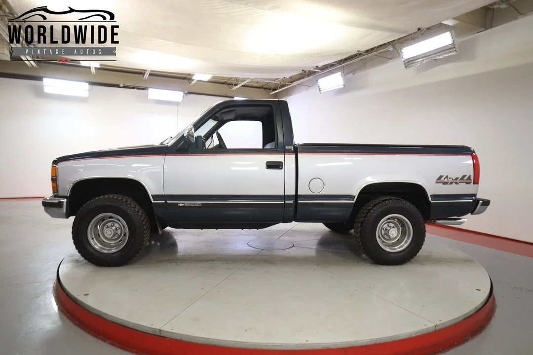 1988 Chevrolet C/K 4th Gen - Image 3 of 12