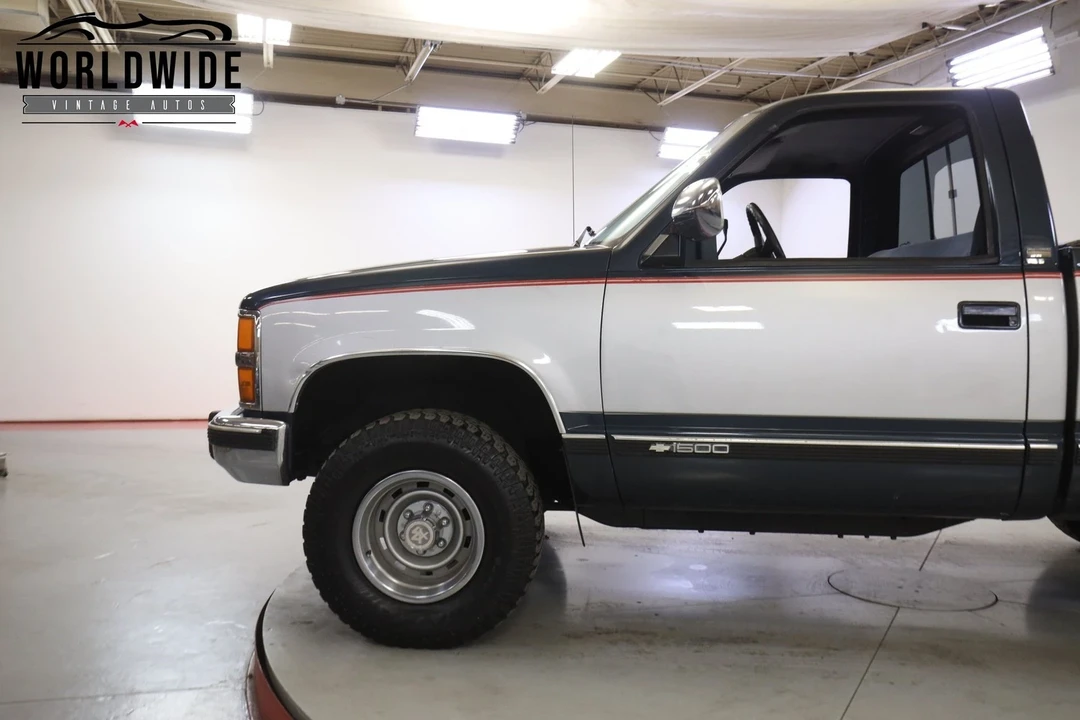 1988 Chevrolet C/K 4th Gen - Image 7 of 12