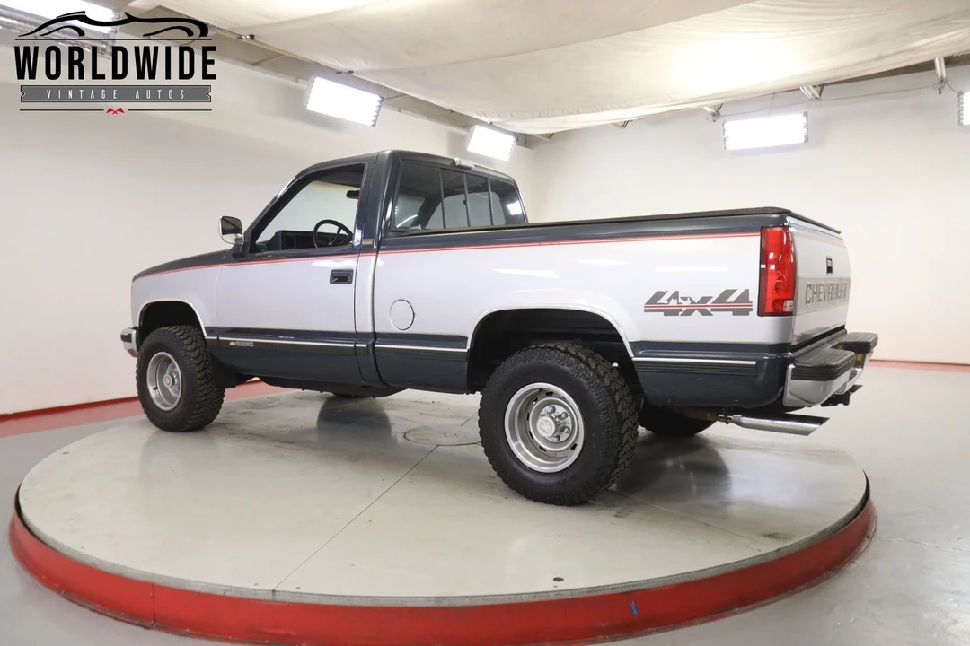 1988 Chevrolet C/K 4th Gen - Image 5 of 12