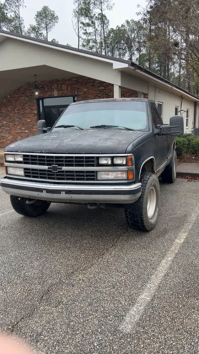 1988 Chevrolet C/K 4th Gen - Image 2 of 9