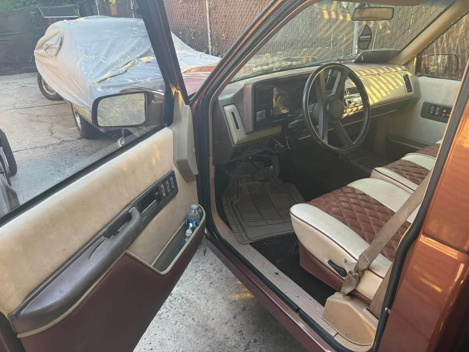 1988 Chevrolet C/K 4th Gen - Image 5 of 9