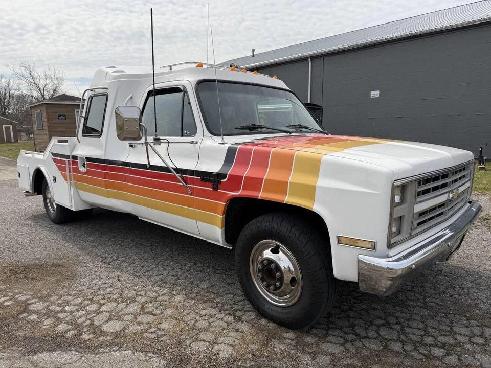 1988 Chevrolet C/K 4th Gen - Image 17 of 31